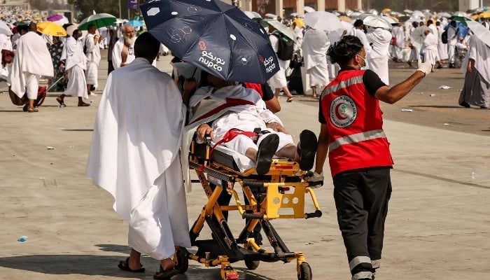 Saudi Arabia bars 269,000 from Makkah over Hajj permit violations to prevent overcrowding