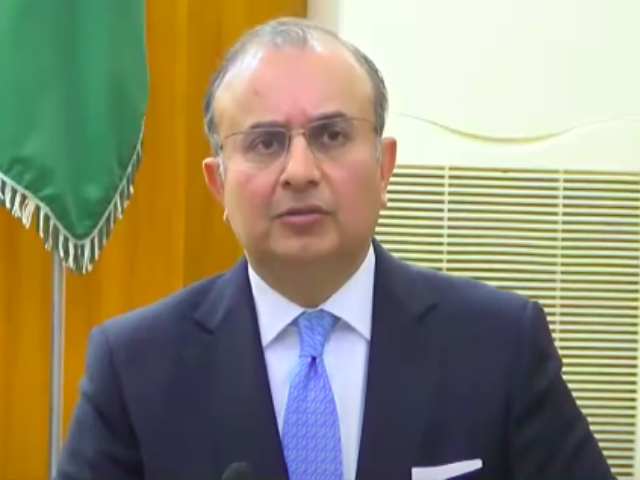 Justice Mansoor turns away K-P chief minister