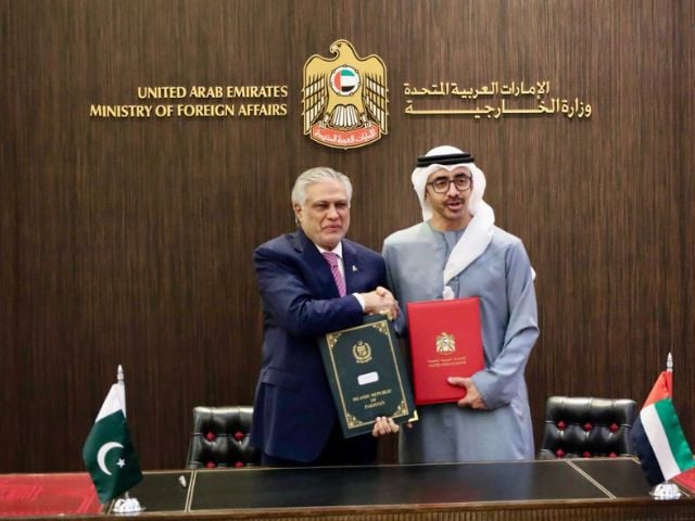 Pakistan and UAE sign accords to boost investment and digital cooperation